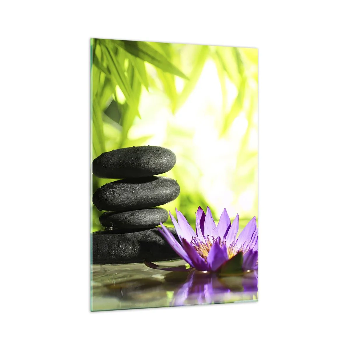 Cuadro sobre vidrio - Impresiones sobre Vidrio - Una pila de piedras zen y una flor de loto sobre un fondo de hojas de bambú. - 70x100cm - En una cabaña de bambú - Decoración de pared moderna para salón y dormitorio ARTTOR