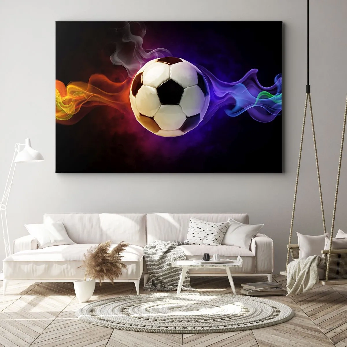 Cuadro sobre lienzo - Impresión de Imagen - Un balón de fútbol rodeado de efectos de humo de colores sobre un fondo oscuro. - 70x50cm - El poder mágico del juego - Decoración de pared moderna para salón y dormitorio ARTTOR