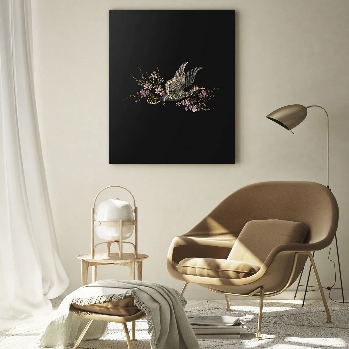 Cuadro sobre vidrio - Impresiones sobre Vidrio - Pájaro bordado en vuelo con flores de fondo sobre un fondo oscuro. - 50x70cm - Ave florida - Decoración de pared moderna para salón y dormitorio ARTTOR