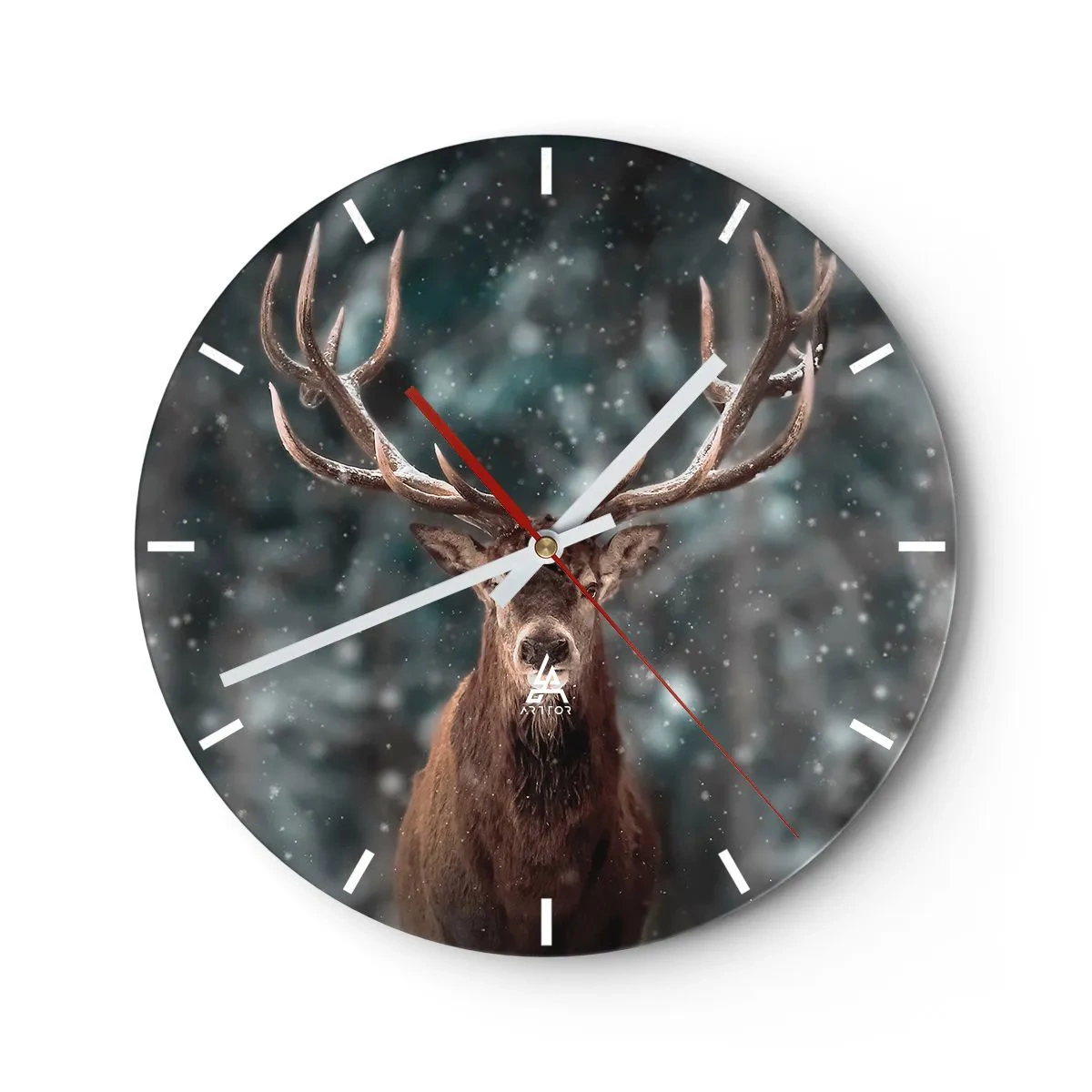 Reloj de pared - Reloj de vidrio - Un ciervo orgulloso en un bosque nevado con árboles borrosos al fondo. - 30x30cm - Coronado rey del bosque - Decoración de pared moderna para salón, cocina y dormitorio ARTTOR