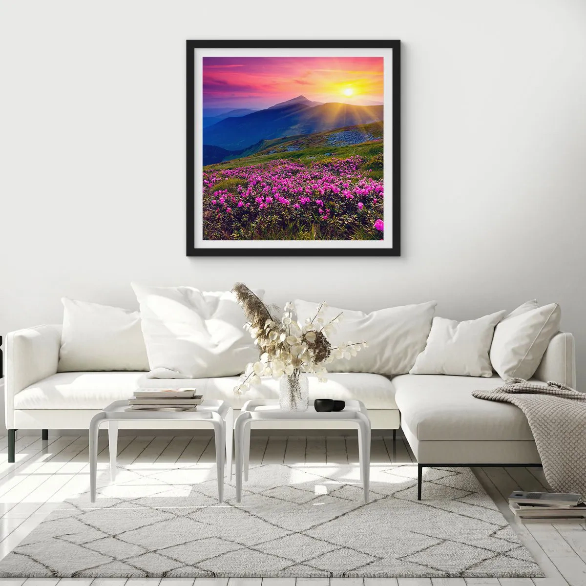 Póster en marco negro - ... Y el aroma a hierbas está por todas partes - 30x30 cm