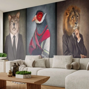 Fotomural Premium Sand - Retratos de animales con ropa humana sobre un fondo oscuro. - 100x70cm - ¿Qué estoy haciendo aquí? - Decoración de pared moderna para salón y dormitorio ARTTOR