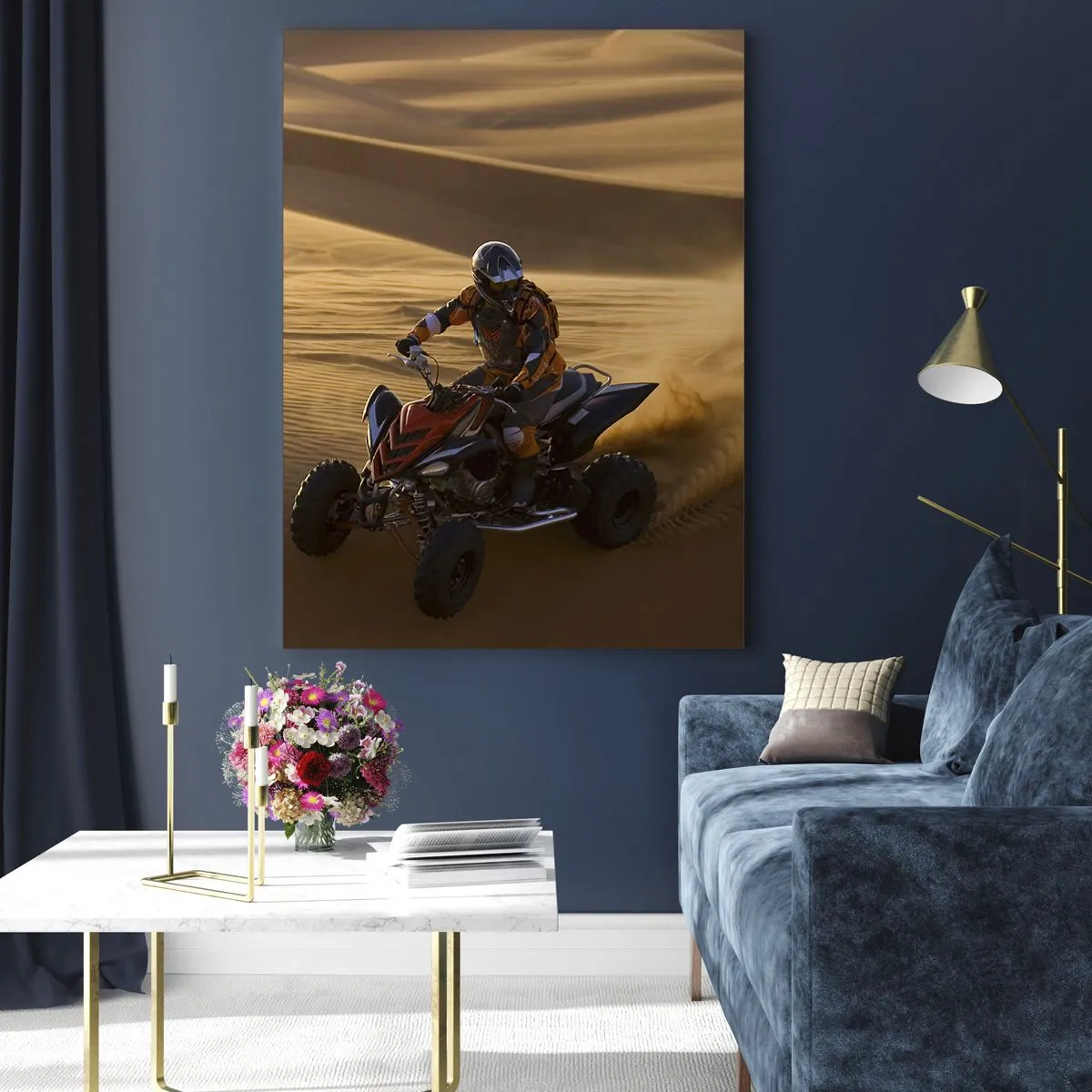 Cuadro sobre vidrio - Impresiones sobre Vidrio - Un motociclista en un quad acelerando por las dunas de arena del desierto. - 80x120cm - Sobre las olas de la arena - Decoración de pared moderna para salón y dormitorio ARTTOR