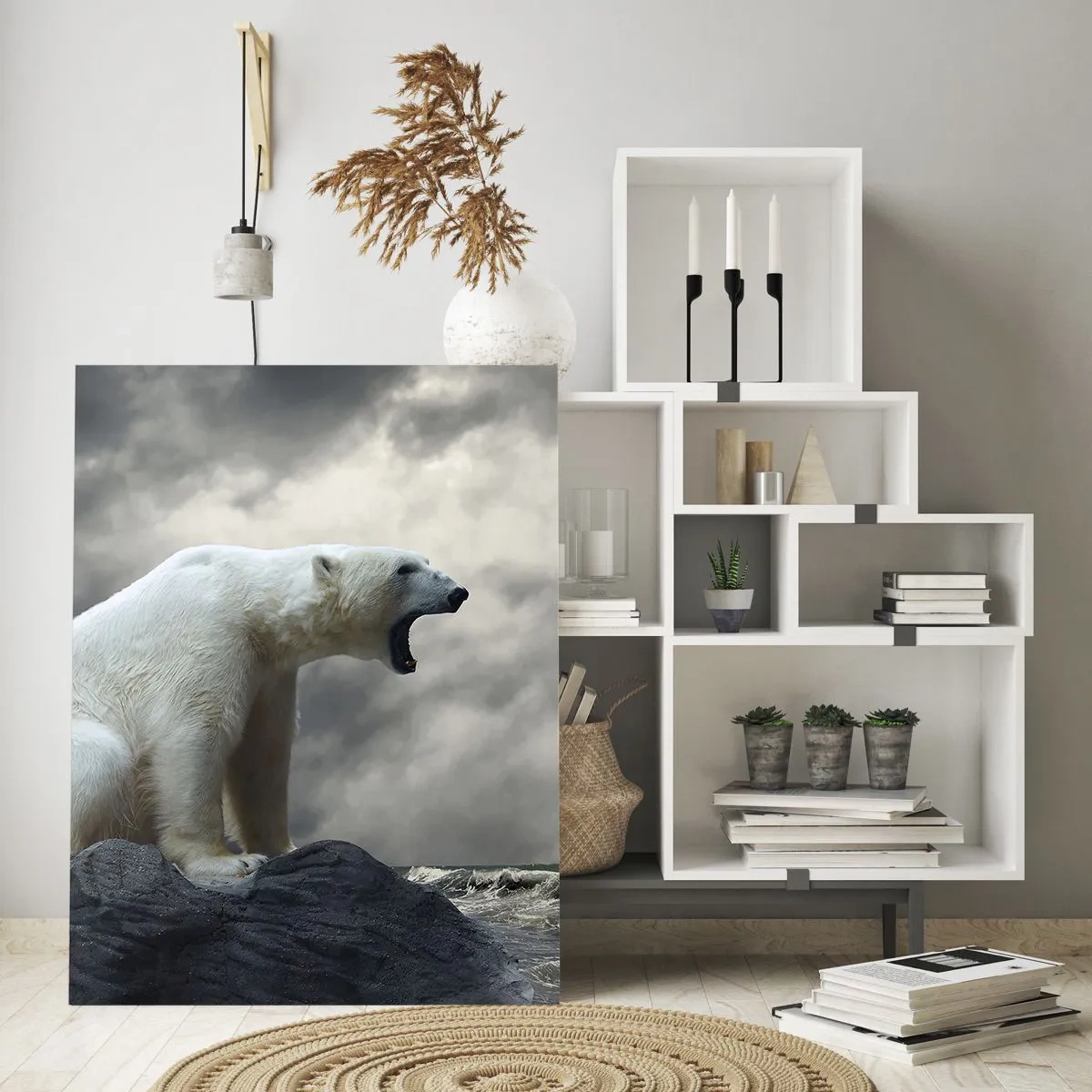 Cuadro sobre vidrio - Impresiones sobre Vidrio - Un oso polar en las rocas sobre un mar tempestuoso. - 80x120cm - El solitario rey del Ártico - Decoración de pared moderna para salón y dormitorio ARTTOR