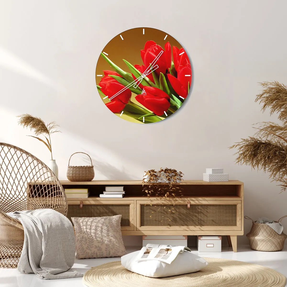 Reloj de pared - Reloj de vidrio - Un ramo de tulipanes rojos sobre un fondo dorado. - 30x30cm - Estallido de alegría primaveral - Decoración de pared moderna para salón, cocina y dormitorio ARTTOR