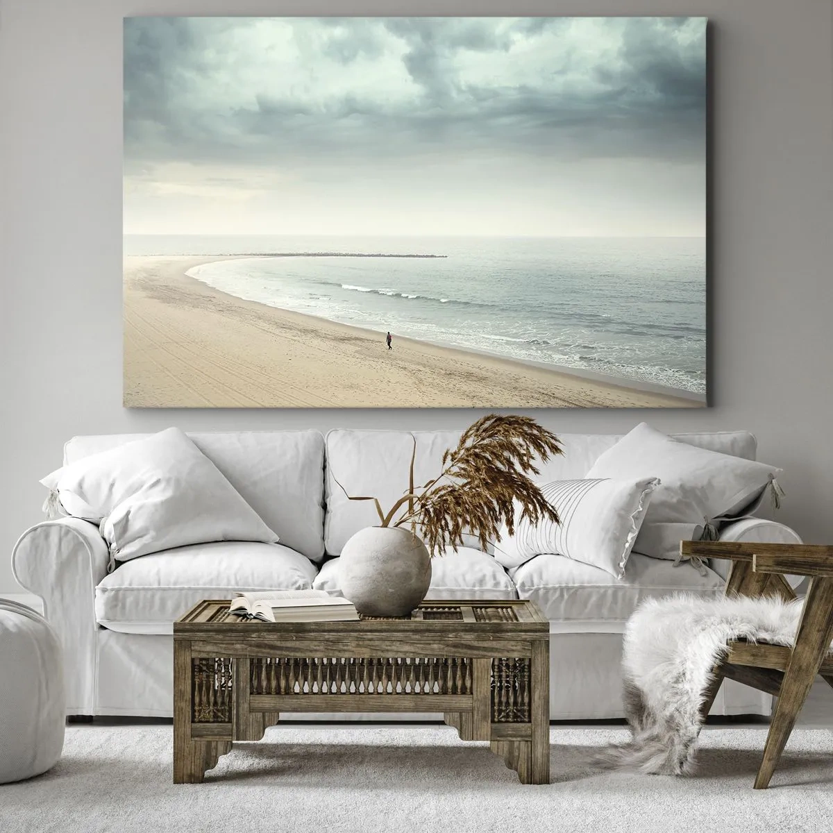 Cuadro sobre lienzo - Impresión de Imagen - Una figura solitaria en una playa desierta junto a un mar en calma. - 70x50cm - En busca de la paz - Decoración de pared moderna para salón y dormitorio ARTTOR