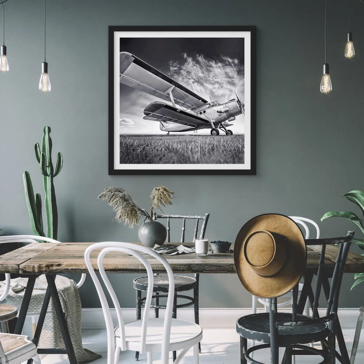 Póster en marco negro - El vagamundo alado - 50x50 cm