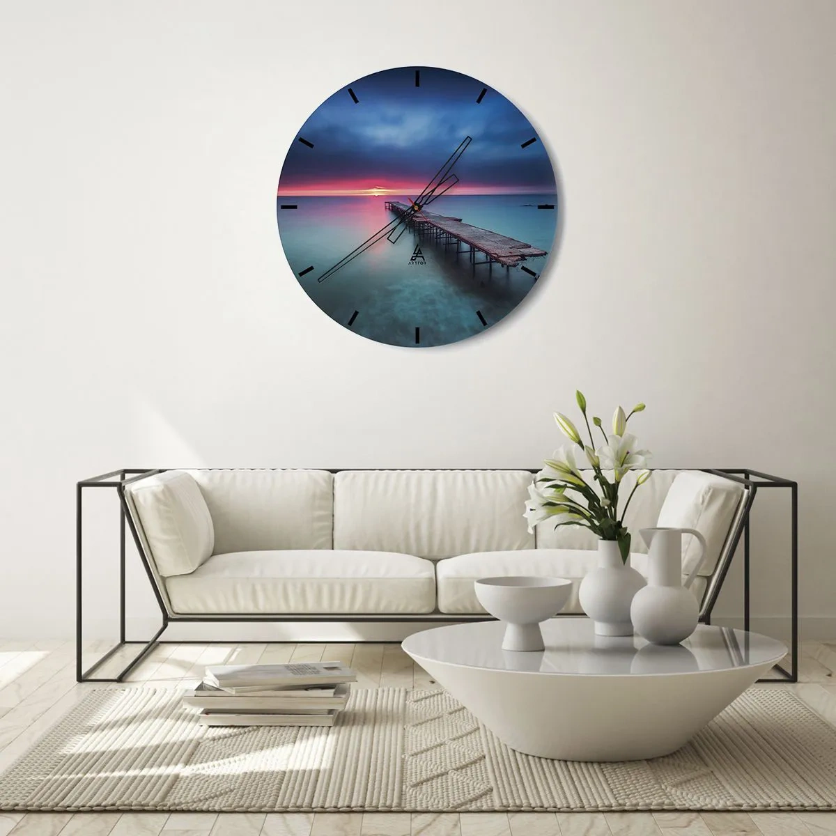 Reloj de pared - Reloj de vidrio - Un embarcadero de madera sobre un mar tranquilo al atardecer. - 30x30cm - Entre el cielo y el agua - Decoración de pared moderna para salón, cocina y dormitorio ARTTOR