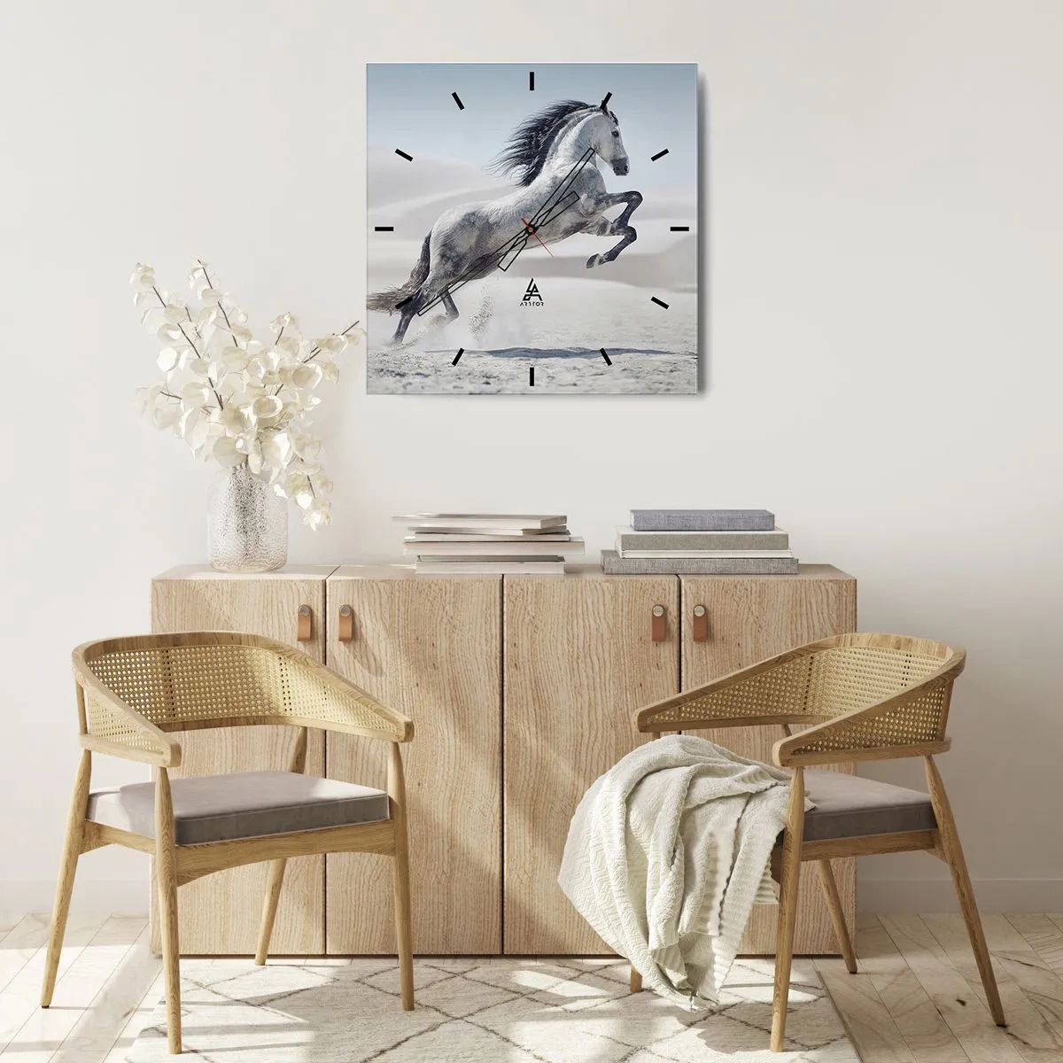 Reloj de pared - Reloj de vidrio - Un caballo blanco galopando con las dunas del desierto como telón de fondo. - 30x30cm - Un príncipe árabe - Decoración de pared moderna para salón y dormitorio ARTTOR