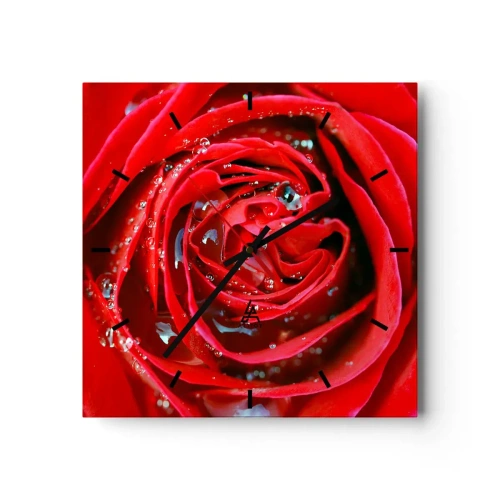 Reloj de pared - Reloj de vidrio - Primer plano de una rosa roja con gotas de agua en los pétalos. - 30x30cm - En gotas de rocío - Decoración de pared moderna para salón y dormitorio ARTTOR