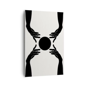 Cuadro sobre lienzo - Impresión de Imagen - Manos negras en una composición simétrica con una pelota. - 80x120cm - Una señal secreta - Decoración de pared moderna para salón y dormitorio ARTTOR