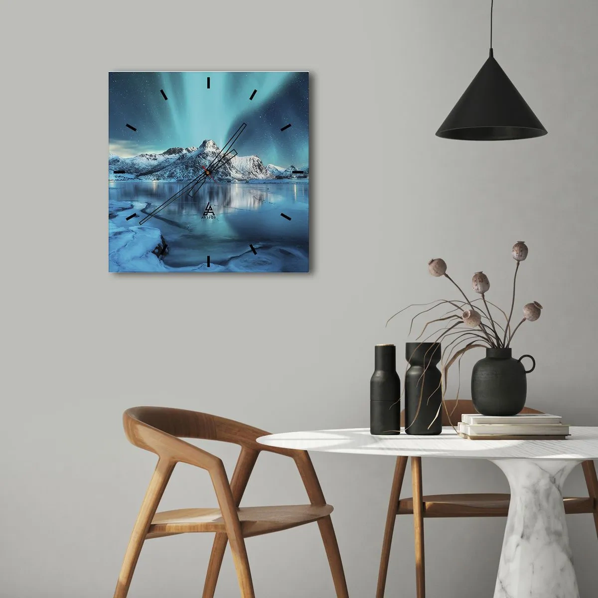 Reloj de pared - Reloj de vidrio - Aurora boreal sobre montañas nevadas y un lago - 30x30cm - Una noche de luz - Decoración de pared moderna para salón y dormitorio ARTTOR