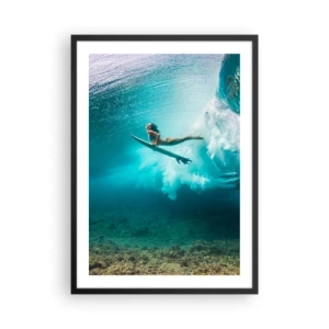 Póster en marco negro - Un surfista bajo el agua en una escena dinámica con olas turquesas. - 50x70cm - Mundo submarino - Decoración de pared moderna para salón y dormitorio ARTTOR