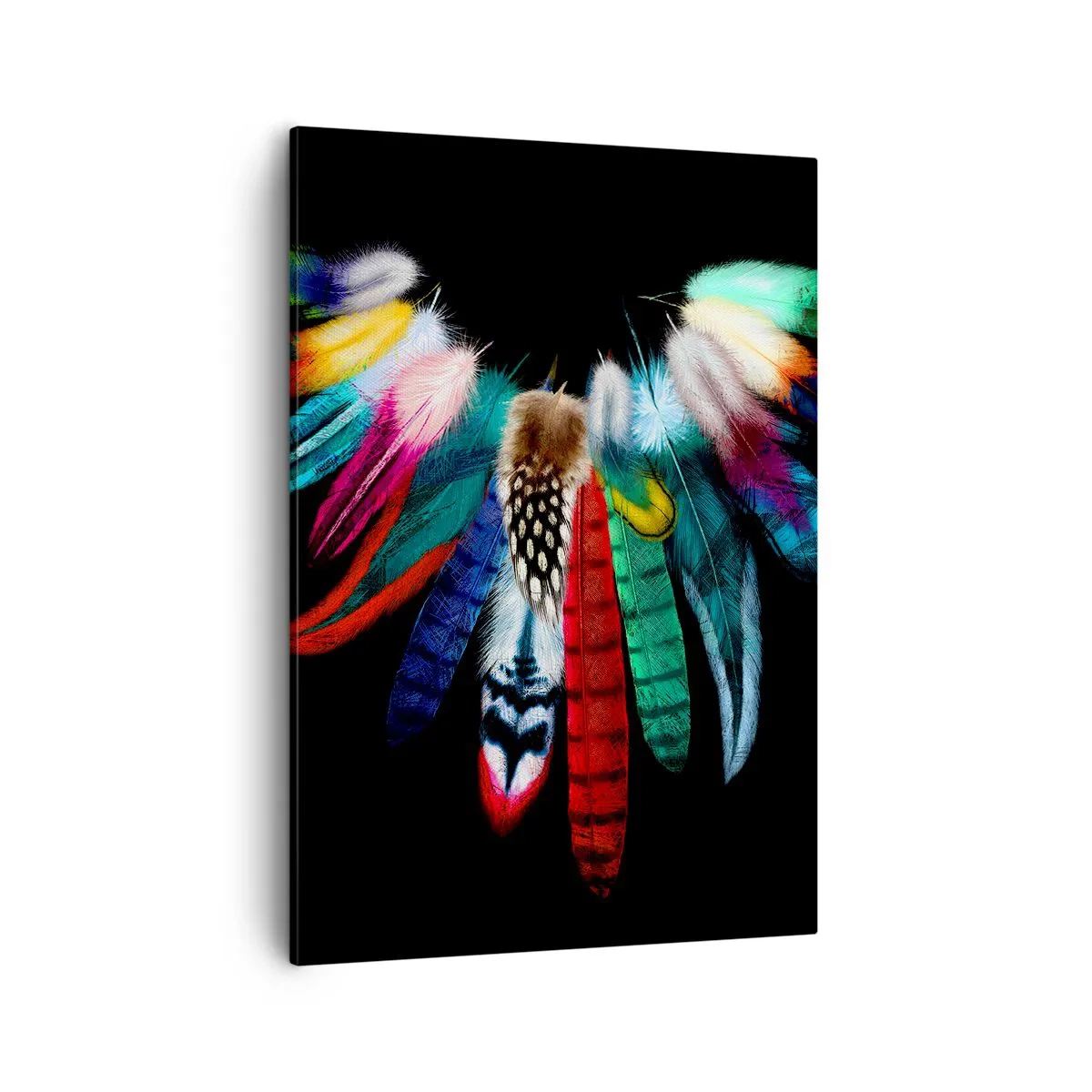 Cuadro sobre lienzo - Impresión de Imagen - Plumas de colores sobre un fondo negro en una composición artística. - 50x70cm - Collar indio - Decoración de pared moderna para salón y dormitorio ARTTOR