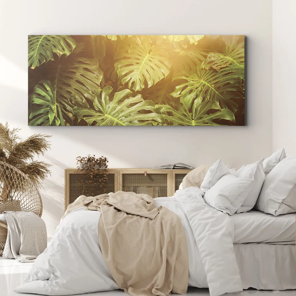 Cuadro sobre lienzo - Impresión de Imagen - Hojas de monstera a la luz del sol sobre un fondo natural. - 160x50cm - Hacia el verdor... - Decoración de pared moderna para salón y dormitorio ARTTOR
