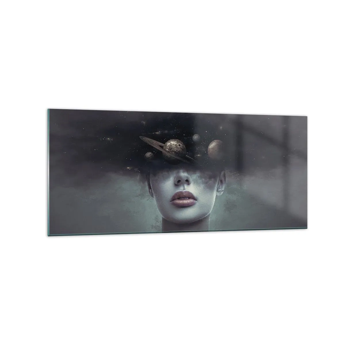 Cuadro sobre vidrio - Impresiones sobre Vidrio - Un rostro de mujer con un motivo de planeta y espacio en el fondo. - 120x50cm - Y los planetas sienten... - Decoración de pared moderna para salón y dormitorio ARTTOR