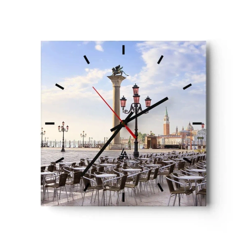 Reloj de pared - Reloj de vidrio - Venecia, vista de la plaza con columnas y mesas de café. - 30x30cm - Vamos, todo está listo - Decoración de pared moderna para salón y dormitorio ARTTOR