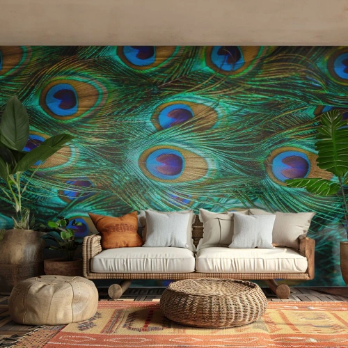 Fotomural Standard Eco - Detalle de plumas de pavo real con un patrón de ojos y colores distintivos. - 100x70cm - Mirada de pavo real - Decoración de pared moderna para salón y dormitorio ARTTOR