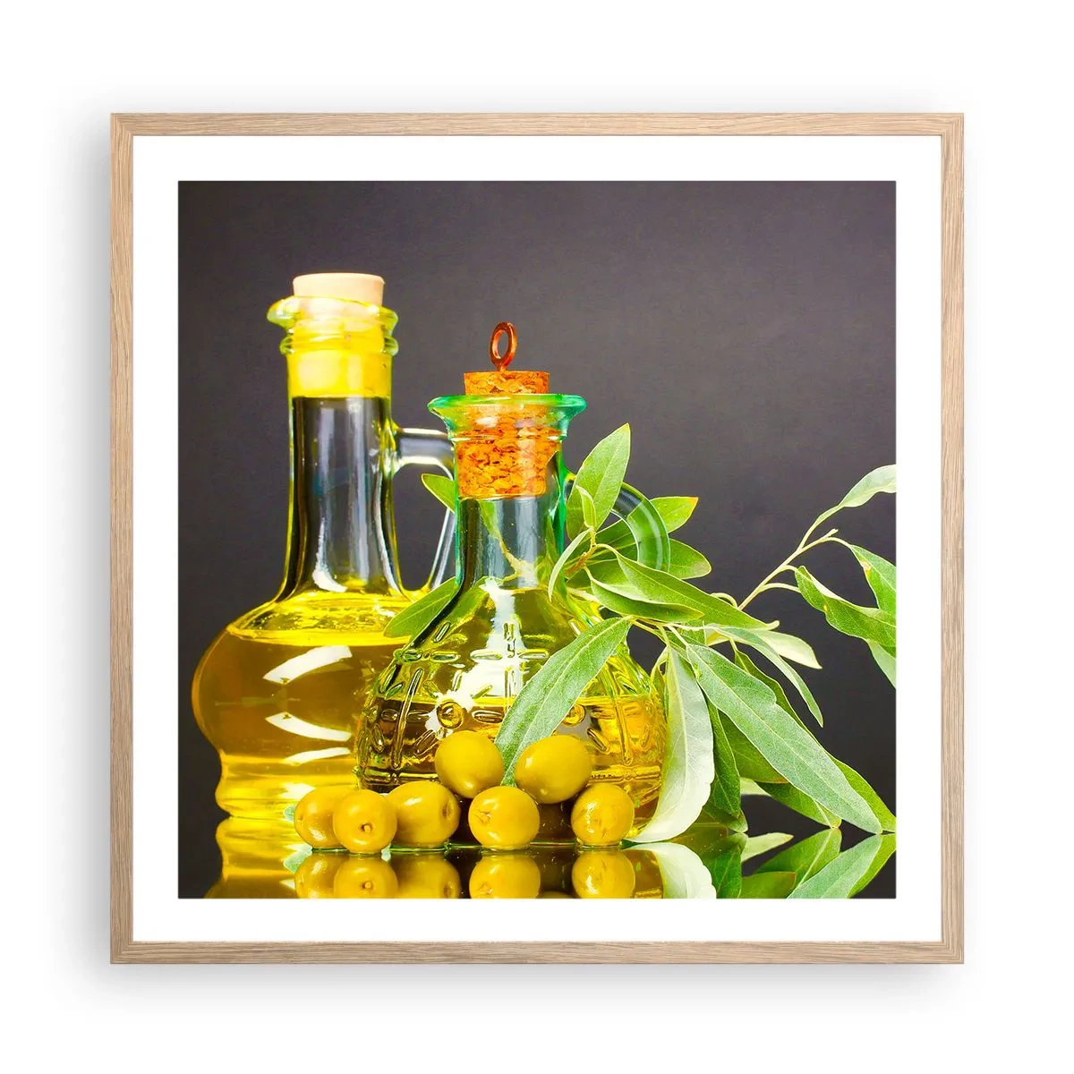 Póster en marco roble claro - Bodegón con aceitunas y aceite - 60x60 cm