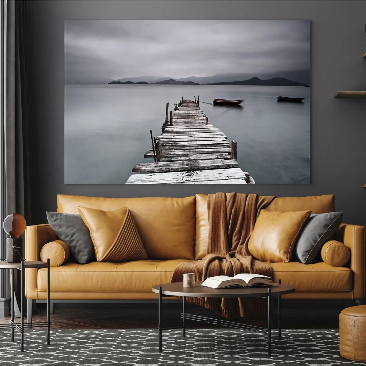 Cuadro sobre vidrio - Impresiones sobre Vidrio - Un embarcadero de madera en un lago en un día de niebla. - 70x50cm - Mañana partimos - Decoración de pared moderna para salón y dormitorio ARTTOR