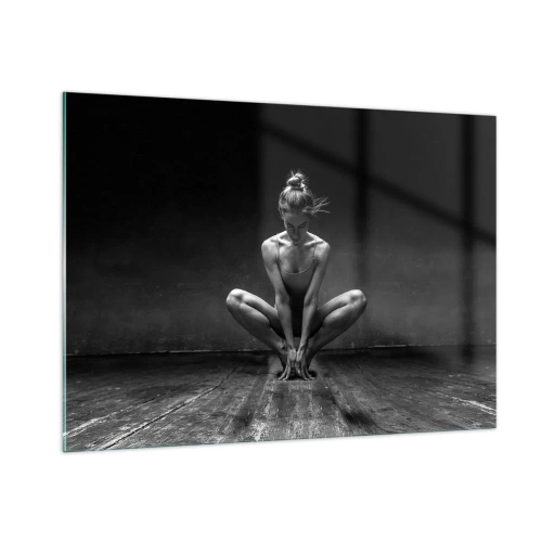 Cuadro sobre vidrio - Impresiones sobre Vidrio - Una bailarina en pose de ballet sobre un suelo de madera. - 100x70cm - Concentración de energía del baile - Decoración de pared moderna para salón y dormitorio ARTTOR