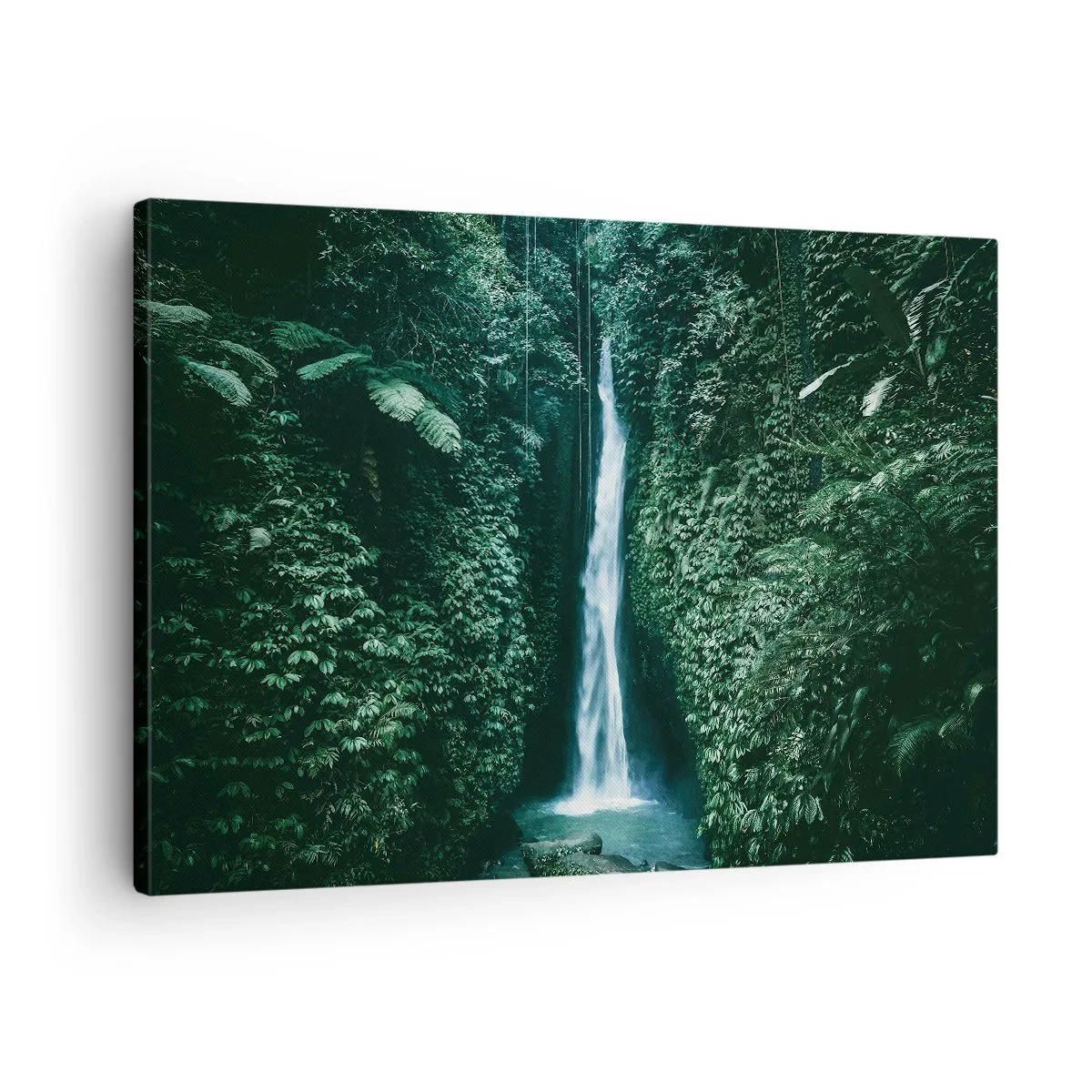 Cuadro sobre lienzo - Impresión de Imagen - Una cascada rodeada de densa vegetación tropical. - 70x50cm - Balneario tropical - Decoración de pared moderna para salón y dormitorio ARTTOR