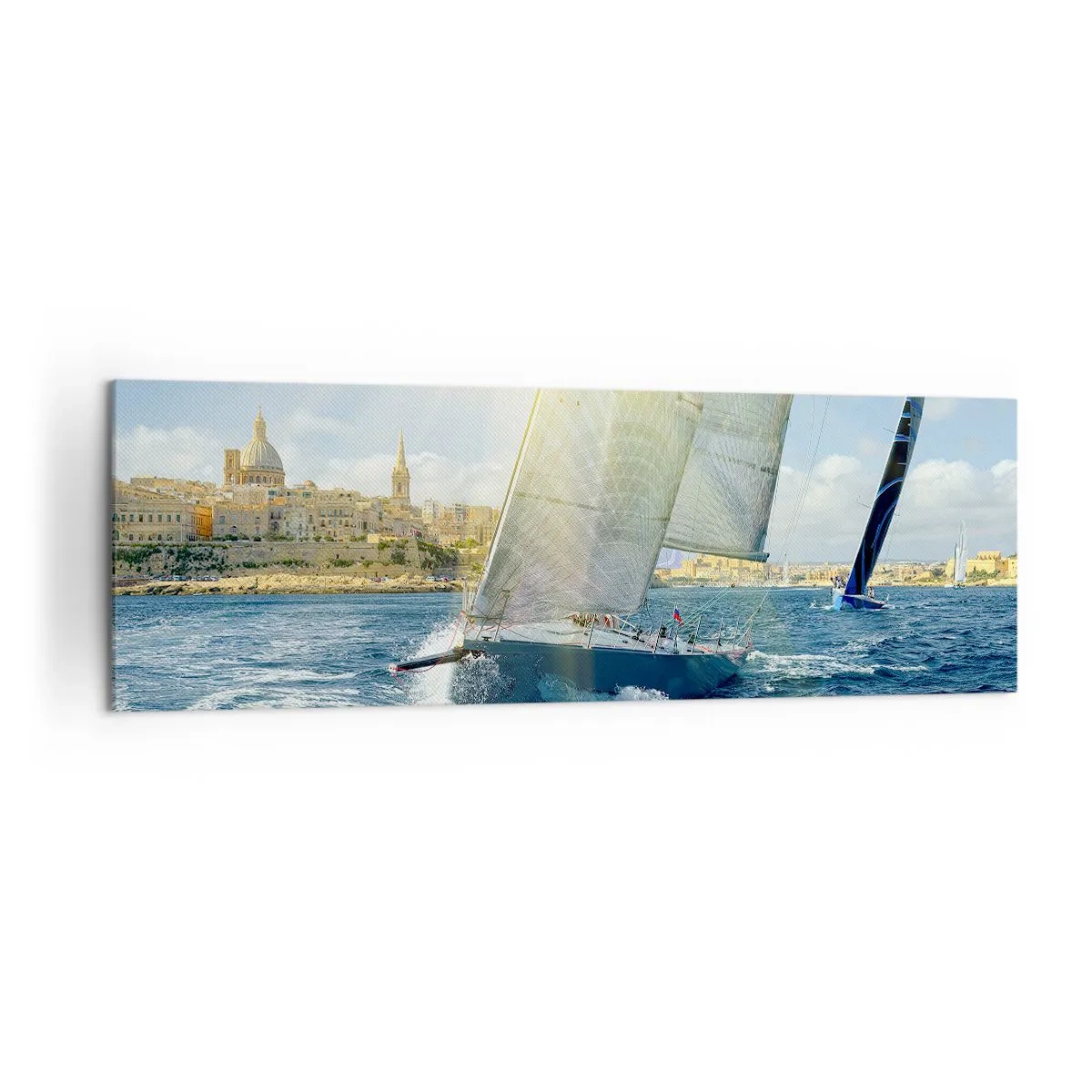 Cuadro sobre lienzo - Impresión de Imagen - Regata con el telón de fondo de una costa soleada - 160x50cm - Hora de abandonar la ciudad - Decoración de pared moderna para salón y dormitorio ARTTOR