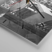 Esfera sin numeración, con rayas