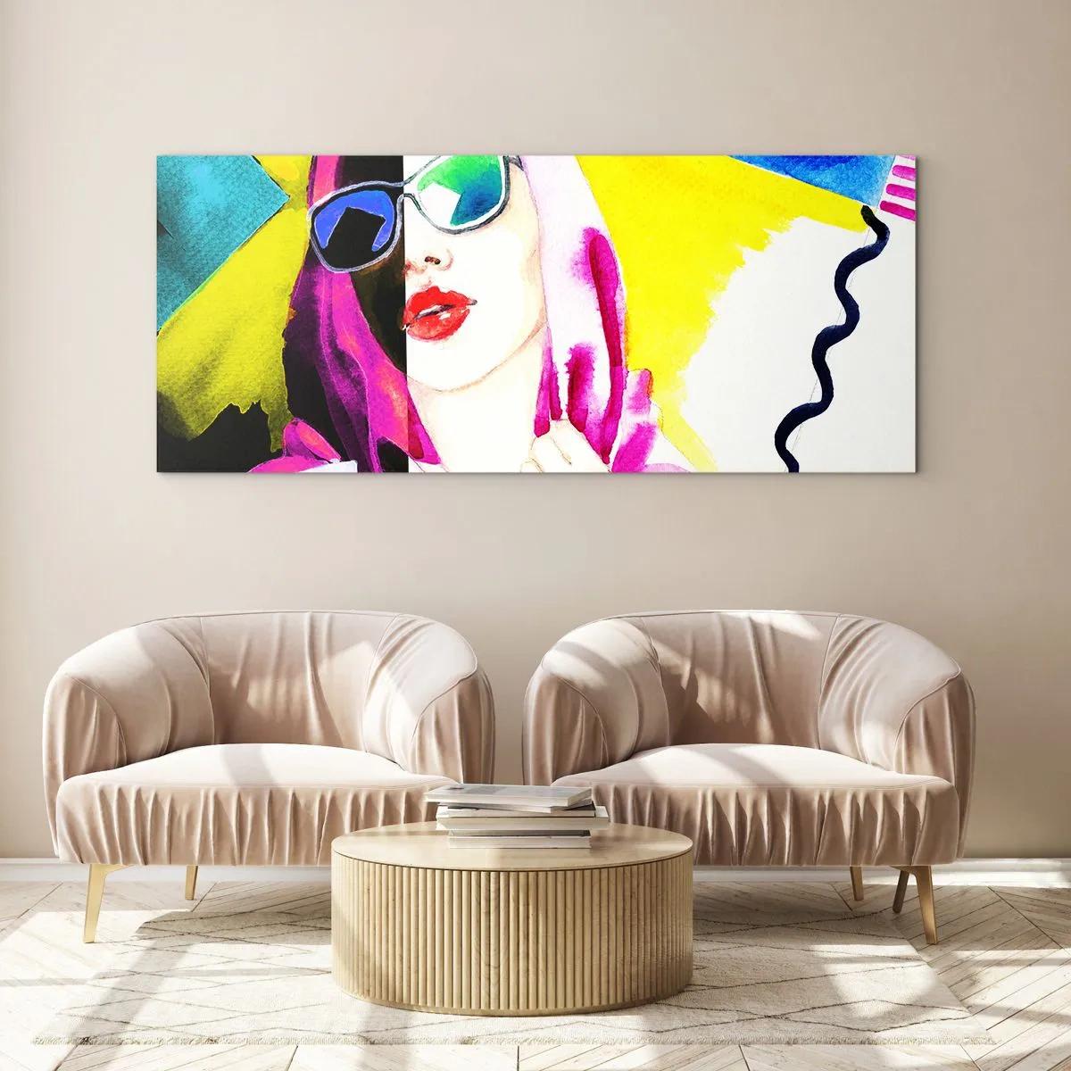 Cuadro sobre vidrio - Impresiones sobre Vidrio - Retrato colorido de una mujer con gafas de sol. - 140x50cm - Contrastes - Decoración de pared moderna para salón y dormitorio ARTTOR