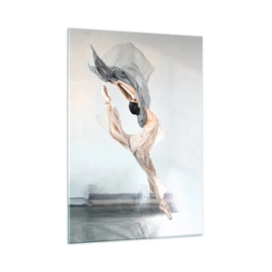 Cuadro sobre vidrio - Impresiones sobre Vidrio - Una bailarina realiza un salto dinámico bajo una luz suave. - 50x70cm - En el arrebato de la danza - Decoración de pared moderna para salón y dormitorio ARTTOR