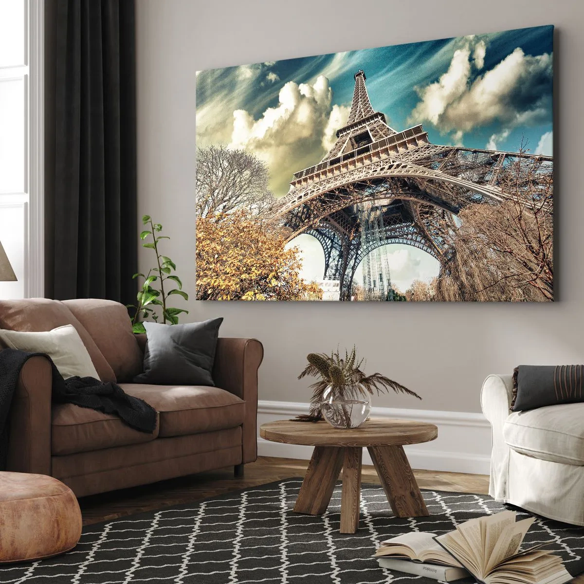 Cuadro sobre lienzo - Impresión de Imagen - La Torre Eiffel desde abajo en un entorno otoñal - 120x80cm - Y en París, en otoño... - Decoración de pared moderna para salón y dormitorio ARTTOR