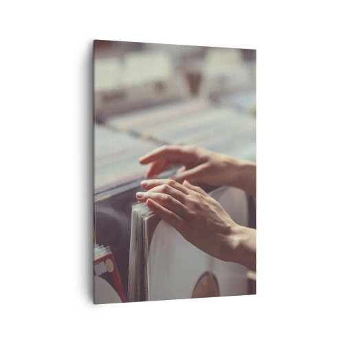 Cuadro sobre lienzo - Impresión de Imagen - Manos mirando a través de una colección de vinilos - 70x100cm - En busca de emociones - Decoración de pared moderna para salón y dormitorio ARTTOR