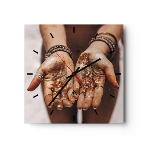 Reloj de pared - Reloj de vidrio - Primer plano de manos con purpurina en tonos cálidos. - 30x30cm - Un regalo para ti - Decoración de pared moderna para salón y dormitorio ARTTOR