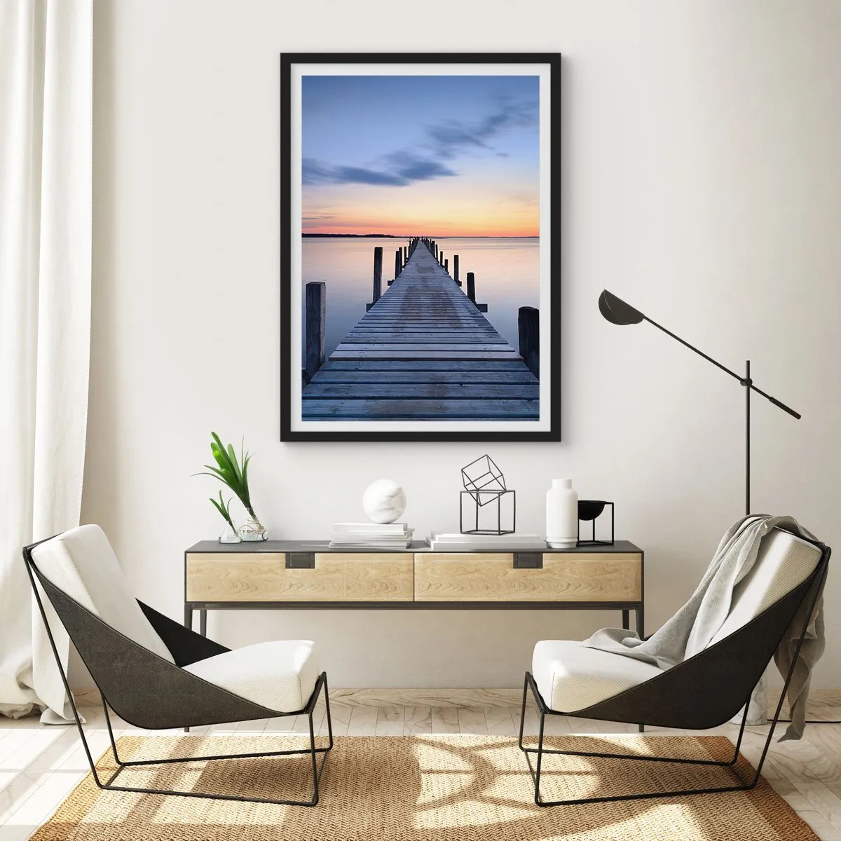 Póster en marco negro - Muelle junto al lago al atardecer - 50x70cm - La calma de un crepúsculo sereno - Decoración de pared moderna para salón y dormitorio ARTTOR
