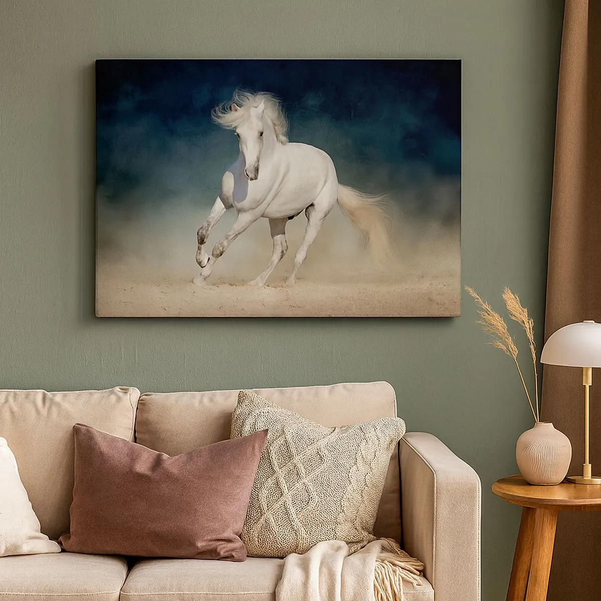 Cuadro sobre lienzo - Impresión de Imagen - Un caballo blanco galopando contra un cielo borroso - 70x50cm - Libertad en estado puro - Decoración de pared moderna para salón y dormitorio ARTTOR