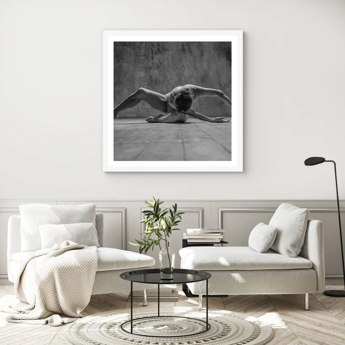 Póster en marco blanco - Simetría encontrada - 60x60 cm