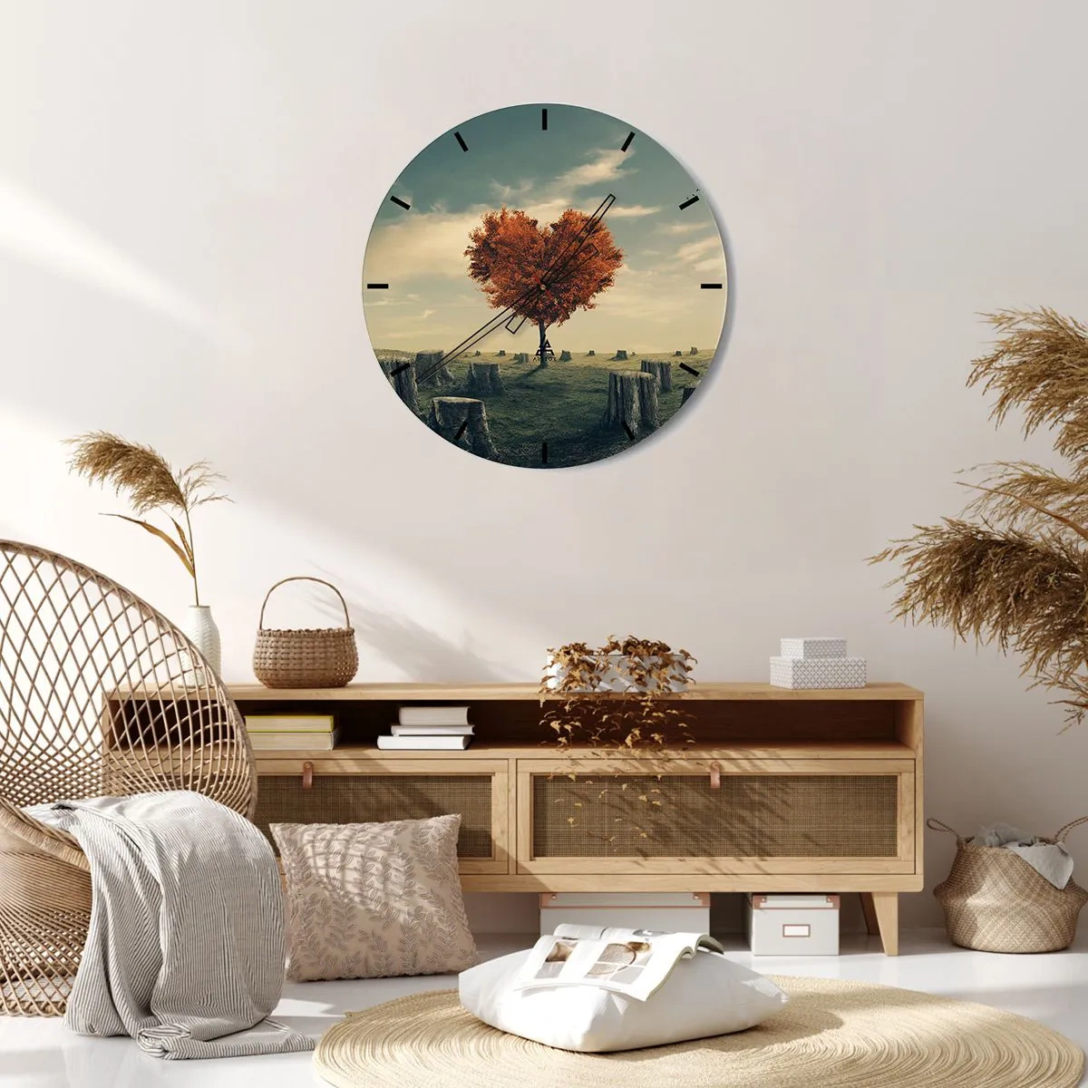 Reloj de pared - Reloj de vidrio - Un árbol en forma de corazón rodeado de troncos contra el cielo. - 30x30cm - Todavía hay esperanza - Decoración de pared moderna para salón, cocina y dormitorio ARTTOR