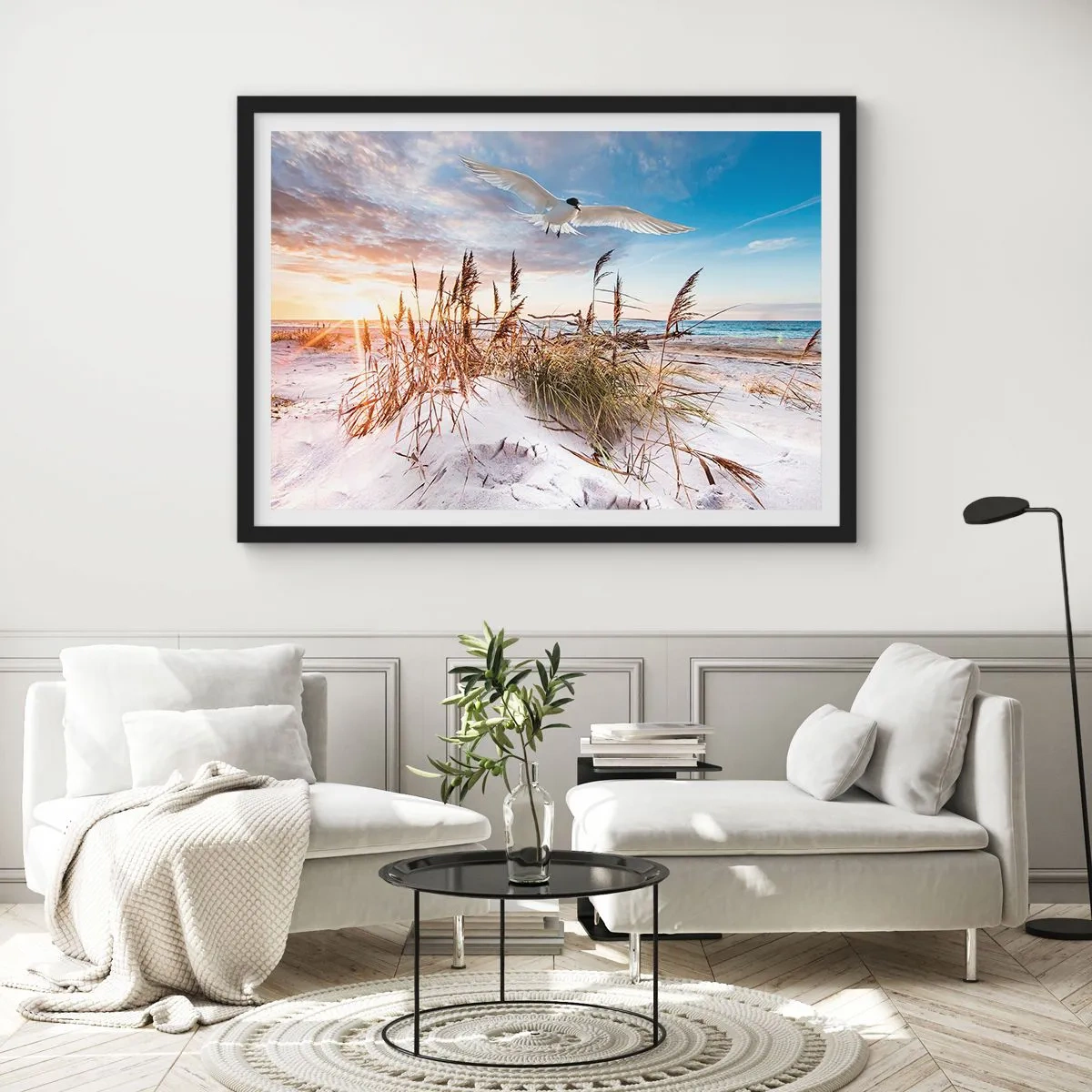 Póster en marco negro - Playa con gaviotas volando al atardecer - 100x70cm - Viento del mar - Decoración de pared moderna para salón y dormitorio ARTTOR
