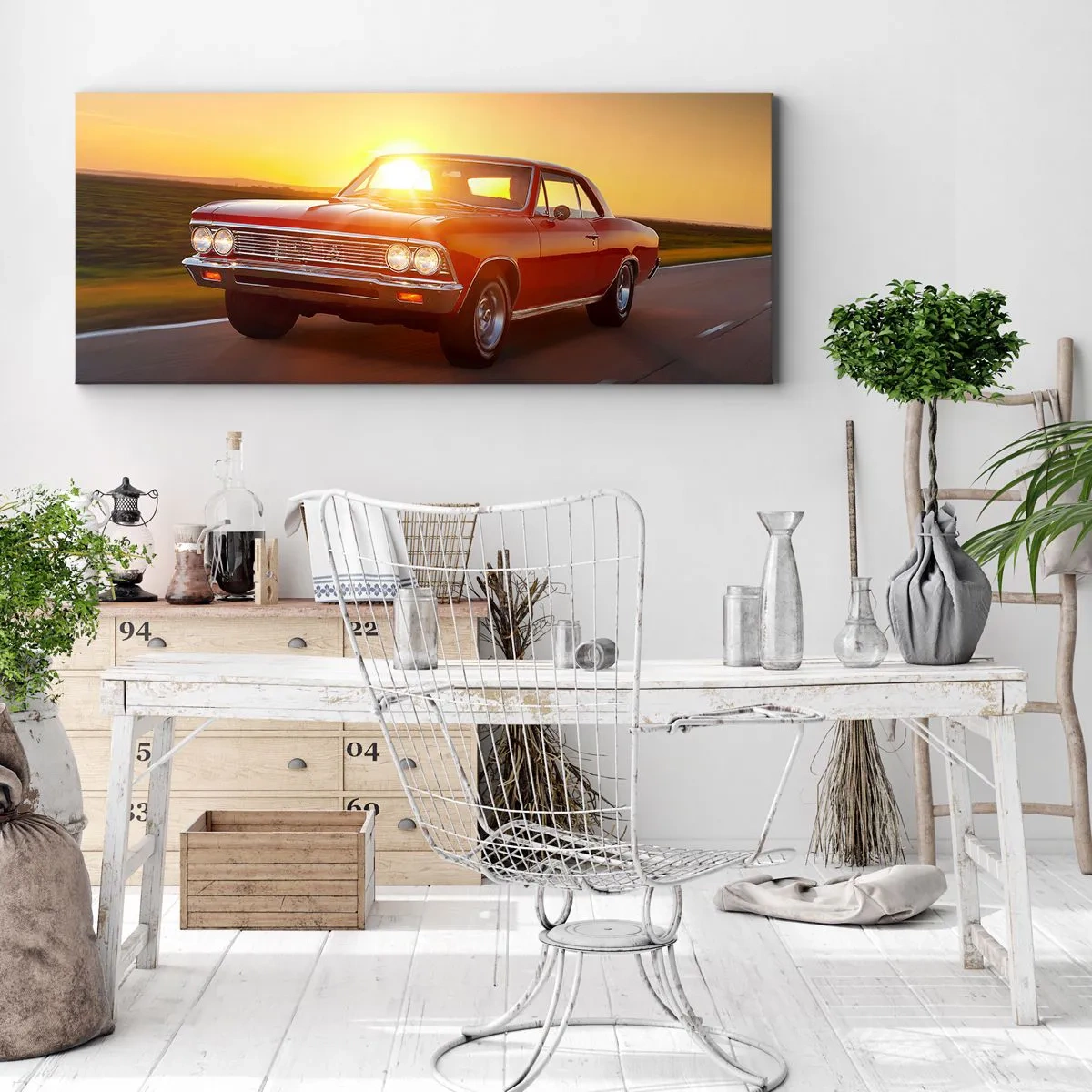 Cuadro sobre lienzo - Impresión de Imagen - Un coche rojo al atardecer en una carretera abierta. - 140x50cm - El deseo es rojo - Decoración de pared moderna para salón y dormitorio ARTTOR