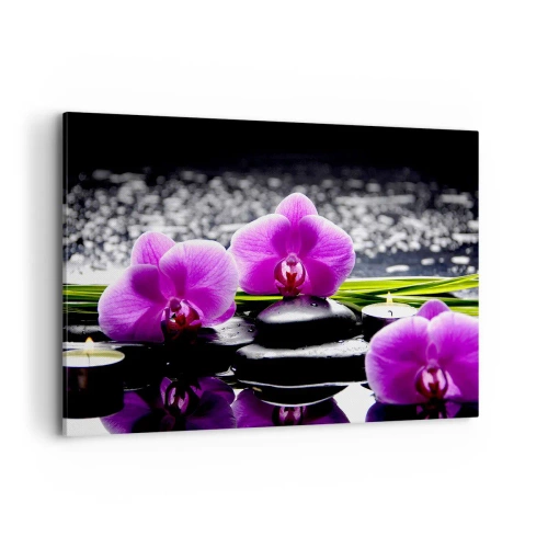 Cuadro sobre lienzo - Impresión de Imagen - Orquídeas moradas sobre un fondo de piedras y velas en un entorno relajante. - 120x80cm - Ahogarse en la paz y la tranquilidad - Decoración de pared moderna para salón y dormitorio ARTTOR
