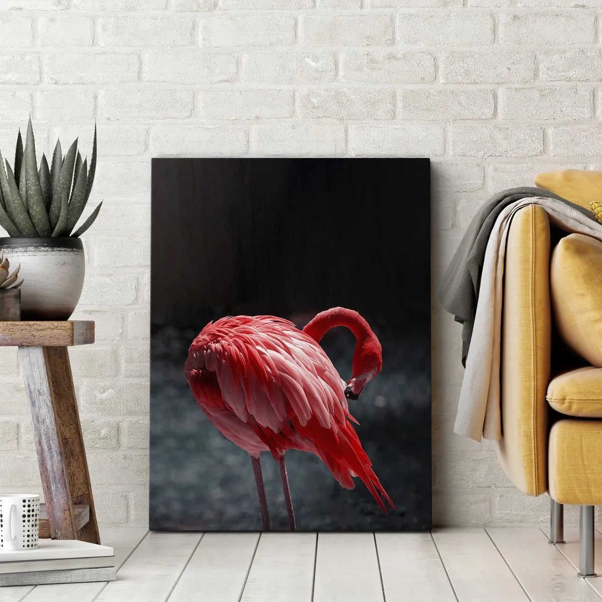 Cuadro sobre lienzo - Impresión de Imagen - Un flamenco rosa sobre un fondo verde oscuro. - 50x70cm - Un poema carmesí de la naturaleza - Decoración de pared moderna para salón y dormitorio ARTTOR