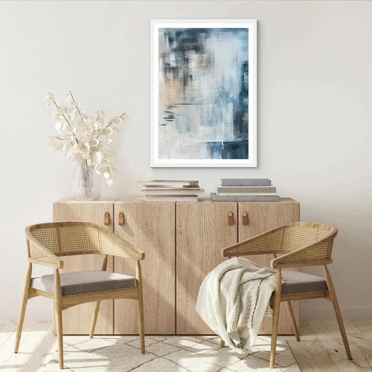 Póster en marco blanco - Detrás de un velo azul - 70x100 cm