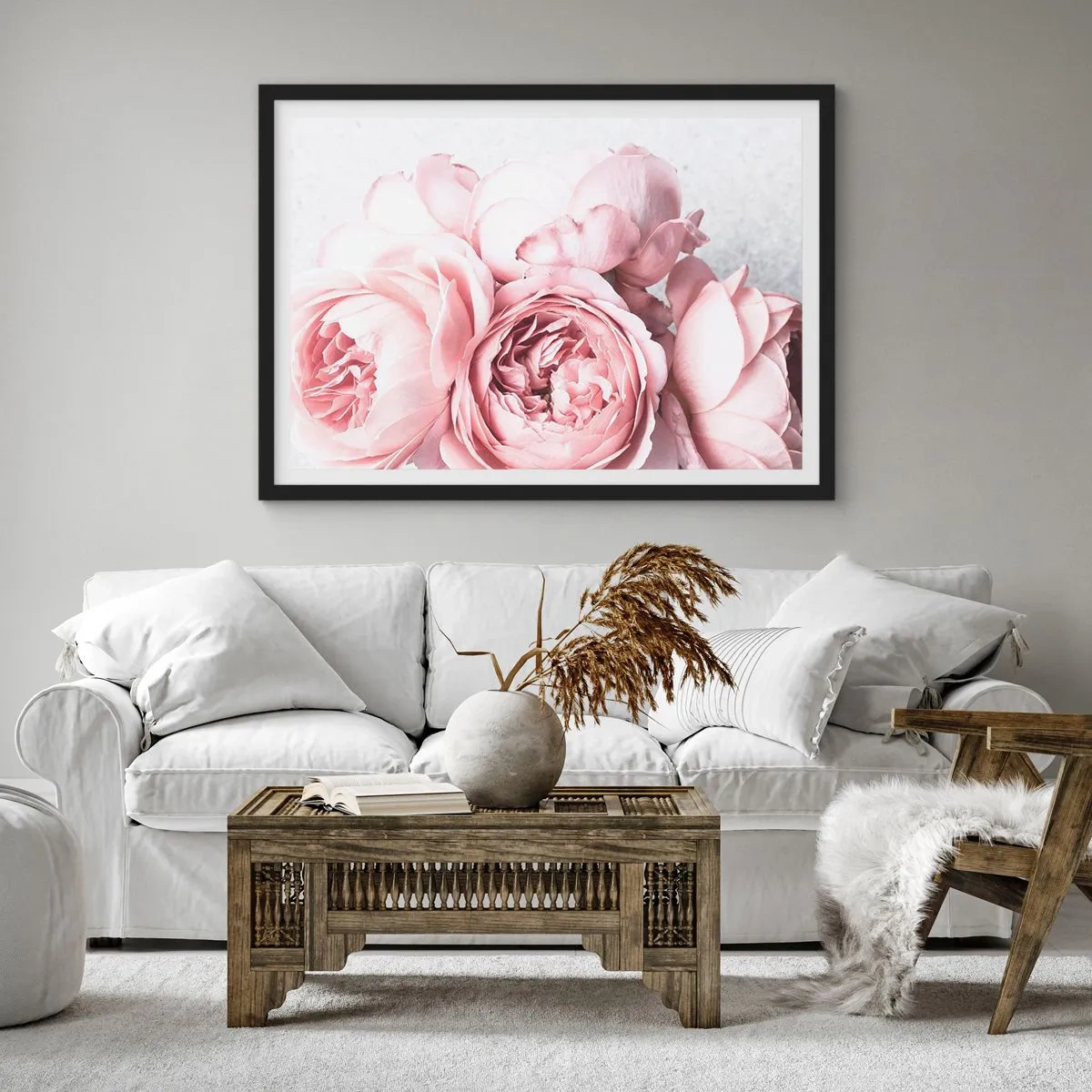 Póster en marco negro - Peonías rosas en una luz suave sobre un fondo claro. - 70x50cm - Para los románticos - Decoración de pared moderna para salón y dormitorio ARTTOR