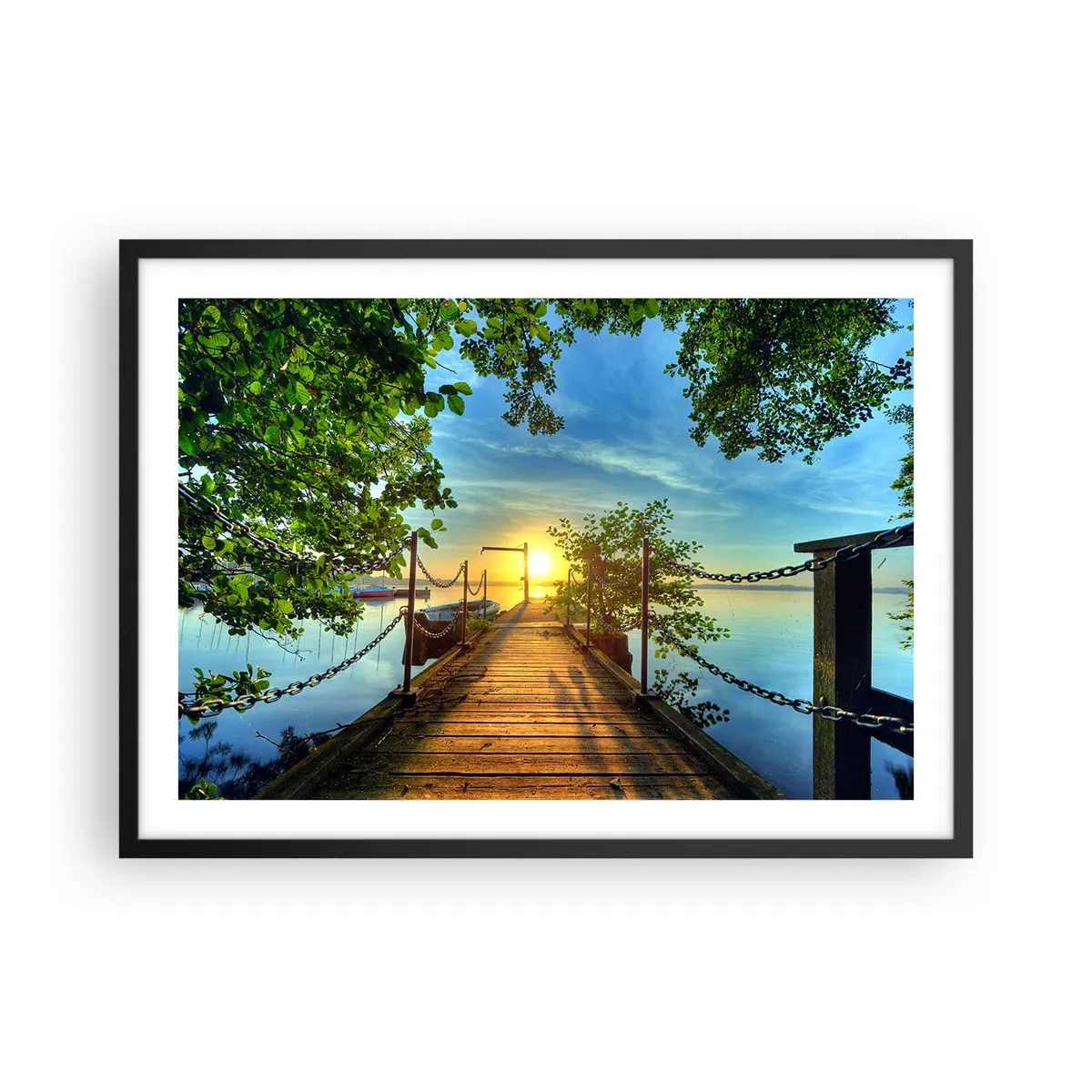 Póster en marco negro - Un muelle sobre el lago bajo los rayos del atardecer. - 70x50cm - Atardecer junto al agua - Decoración de pared moderna para salón y dormitorio ARTTOR