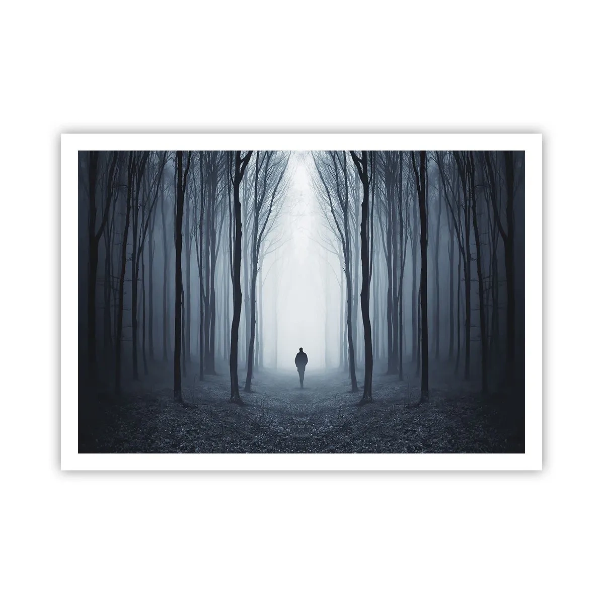 Póster - Una figura caminando entre los árboles en un bosque brumoso. - 100x70cm - Alto y claro - Decoración de pared moderna para salón y dormitorio ARTTOR