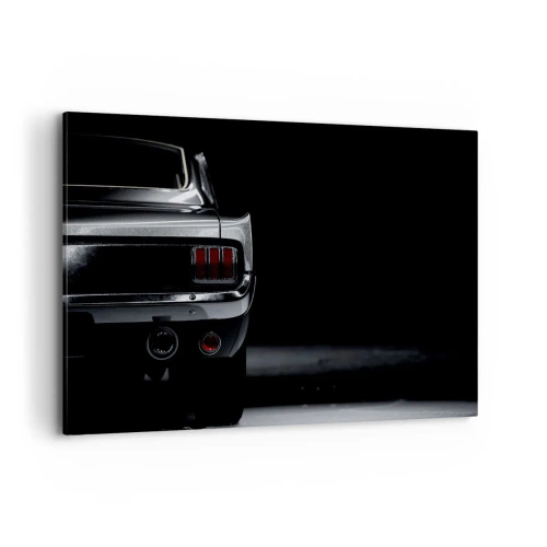 Cuadro sobre lienzo - Impresión de Imagen - Una imagen en blanco y negro de la parte trasera de un coche clásico sobre un fondo oscuro. - 120x80cm - El encanto de los clásicos - Decoración de pared moderna para salón y dormitorio ARTTOR