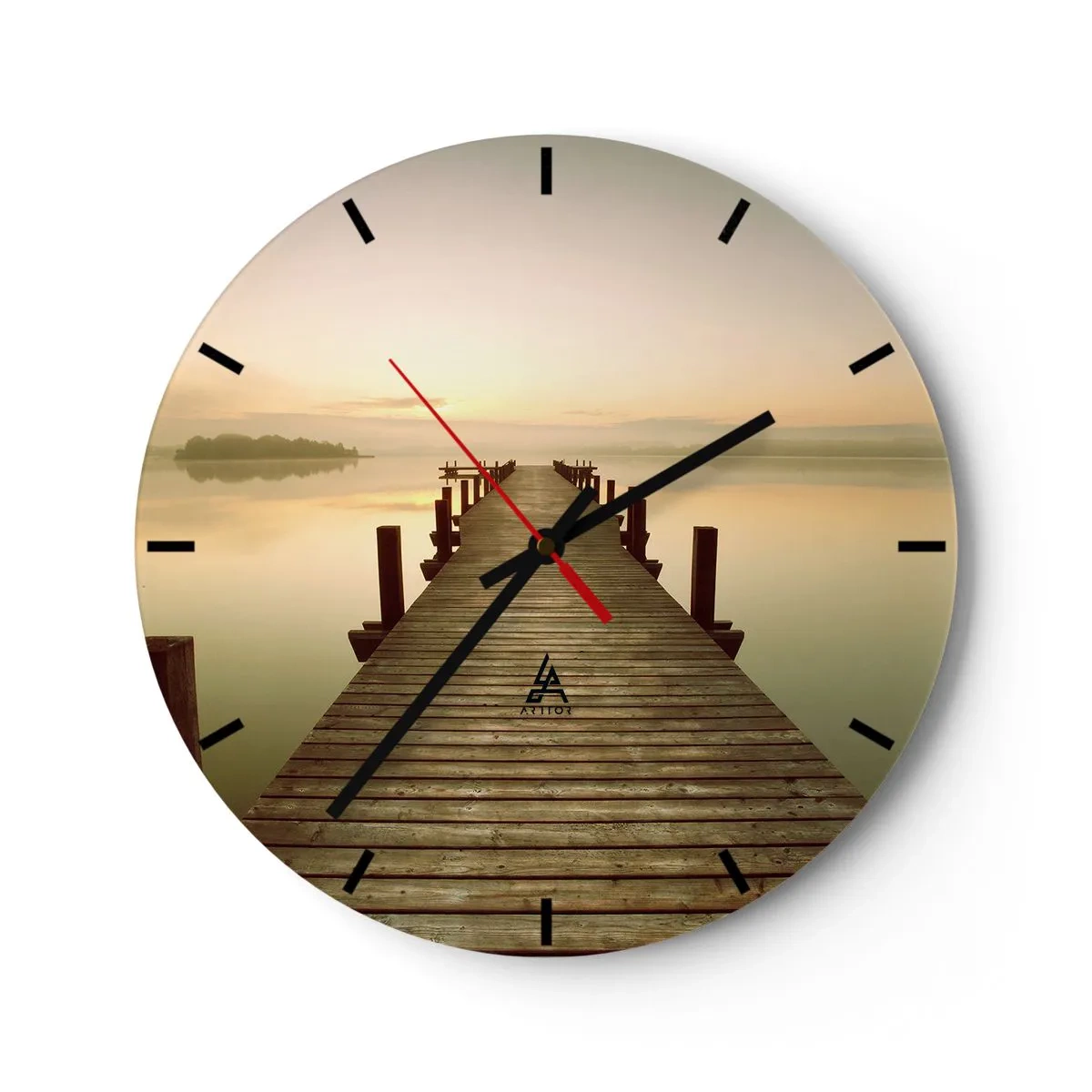 Reloj de pared - Reloj de vidrio - Un embarcadero de madera al amanecer sobre un lago tranquilo. - 30x30cm - Antes del amanecer, al amanecer, la luz - Decoración de pared moderna para salón, cocina y dormitorio ARTTOR