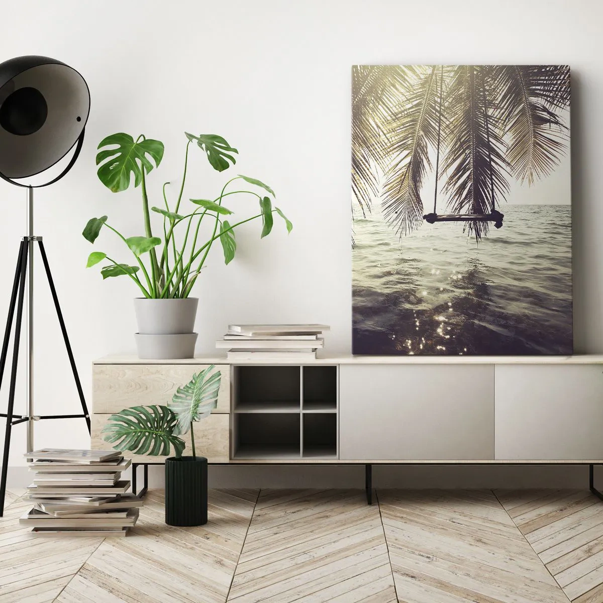 Cuadro sobre lienzo - Impresión de Imagen - Palmera con columpio sobre el agua bajo la luz del sol. - 80x120cm - Columpiar la imaginación - Decoración de pared moderna para salón y dormitorio ARTTOR