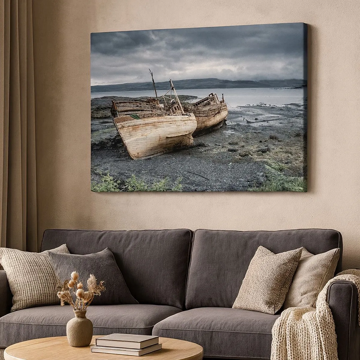 Cuadro sobre lienzo - Impresión de Imagen - Barcos abandonados en la orilla en una escena lluviosa - 70x50cm - Muestra de un trabajo dignamente realizado - Decoración de pared moderna para salón y dormitorio ARTTOR