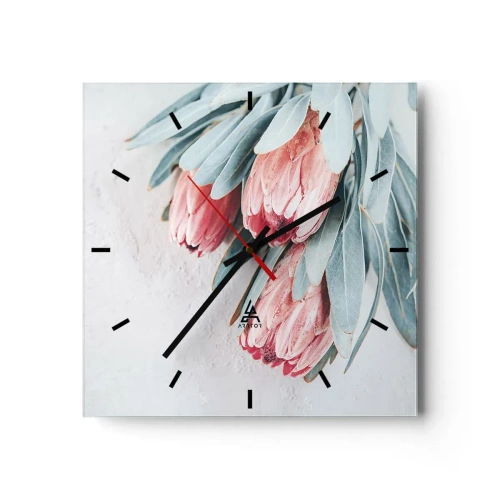Reloj de pared - Reloj de vidrio - Sutiles flores de protea rosa sobre un fondo claro. - 30x30cm - Avergonzada de su propia belleza - Decoración de pared moderna para salón y dormitorio ARTTOR